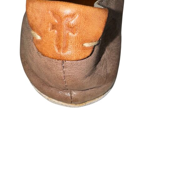 Frye Melanie T Strap Camel Gray Buffed Nubuck Leather Flat, Size 7.5 - Picture 4 of 11